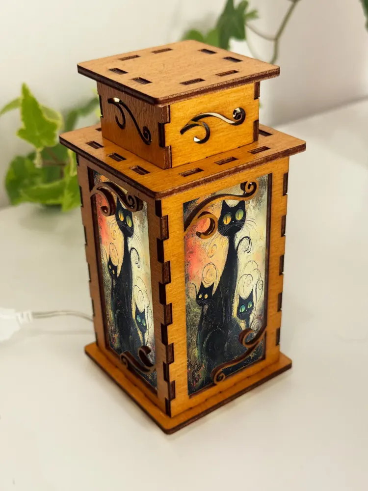 Three Black Cats Artistic Night Lamp Lantern – Elegant Wooden Kitten Light