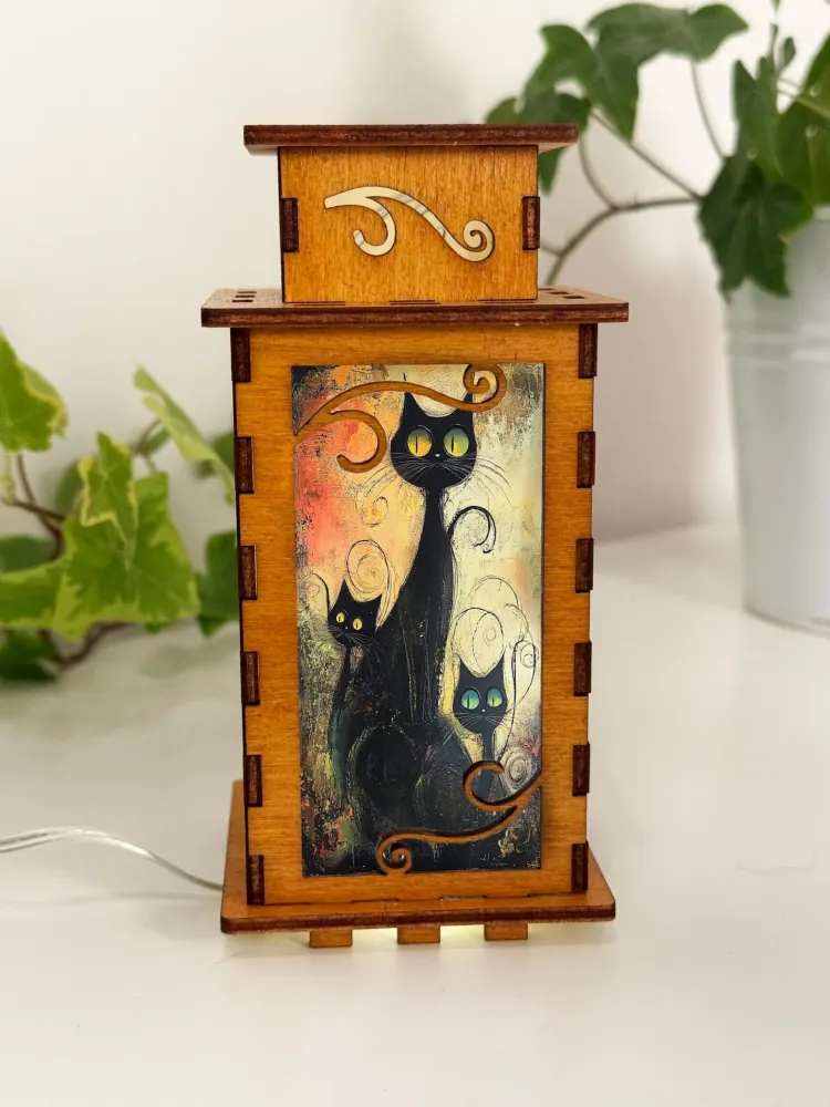 Three Black Cats Artistic Night Lamp Lantern – Elegant Wooden Kitten Light