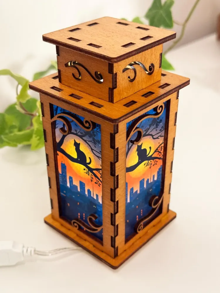 Cat On the Tree City Night Lamp Lantern